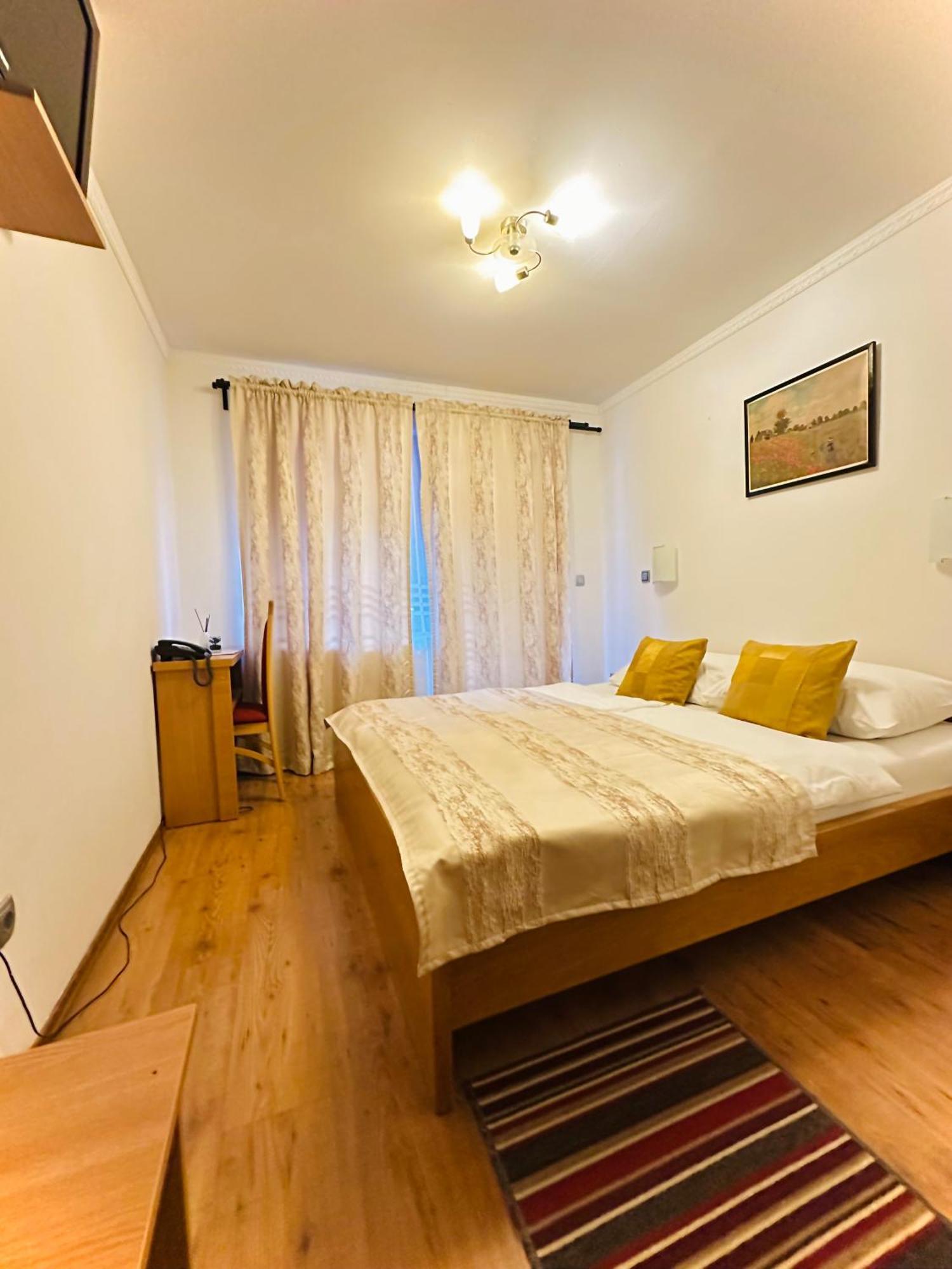 Motel Stovrela Казін Екстер'єр фото