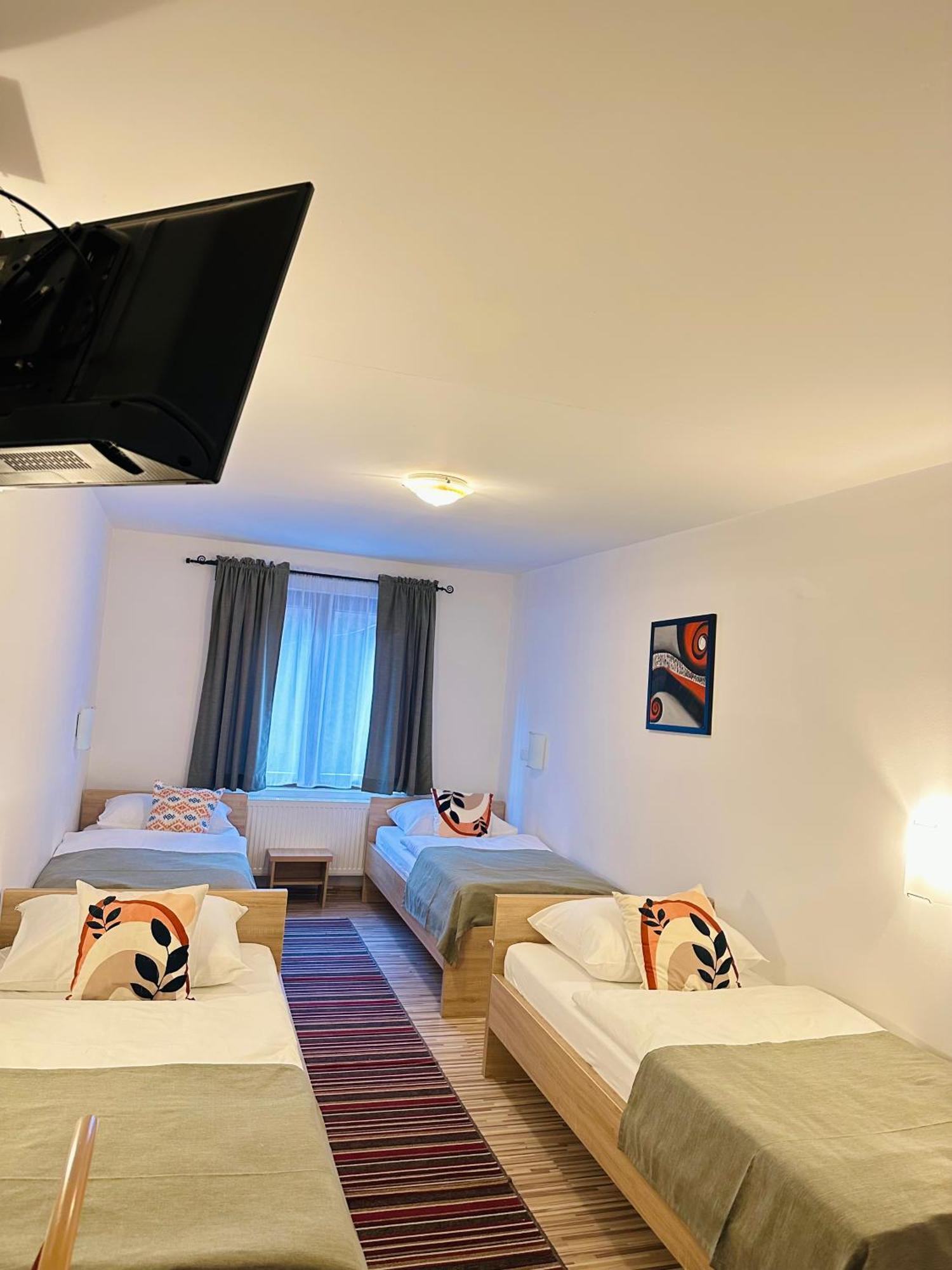 Motel Stovrela Казін Екстер'єр фото
