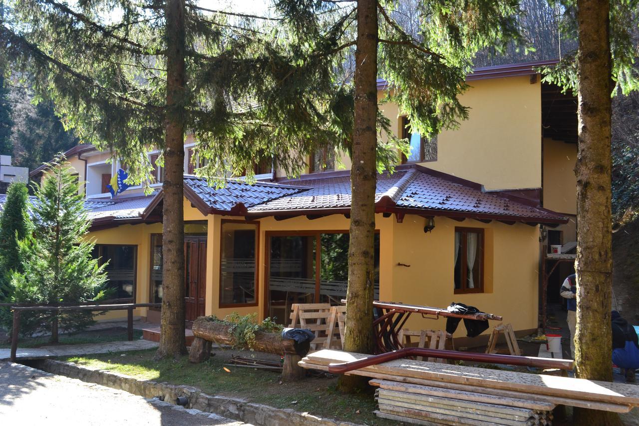 Motel Stovrela Казін Екстер'єр фото