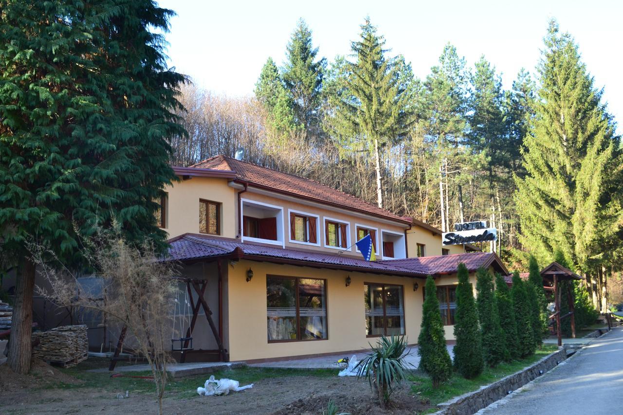 Motel Stovrela Казін Екстер'єр фото
